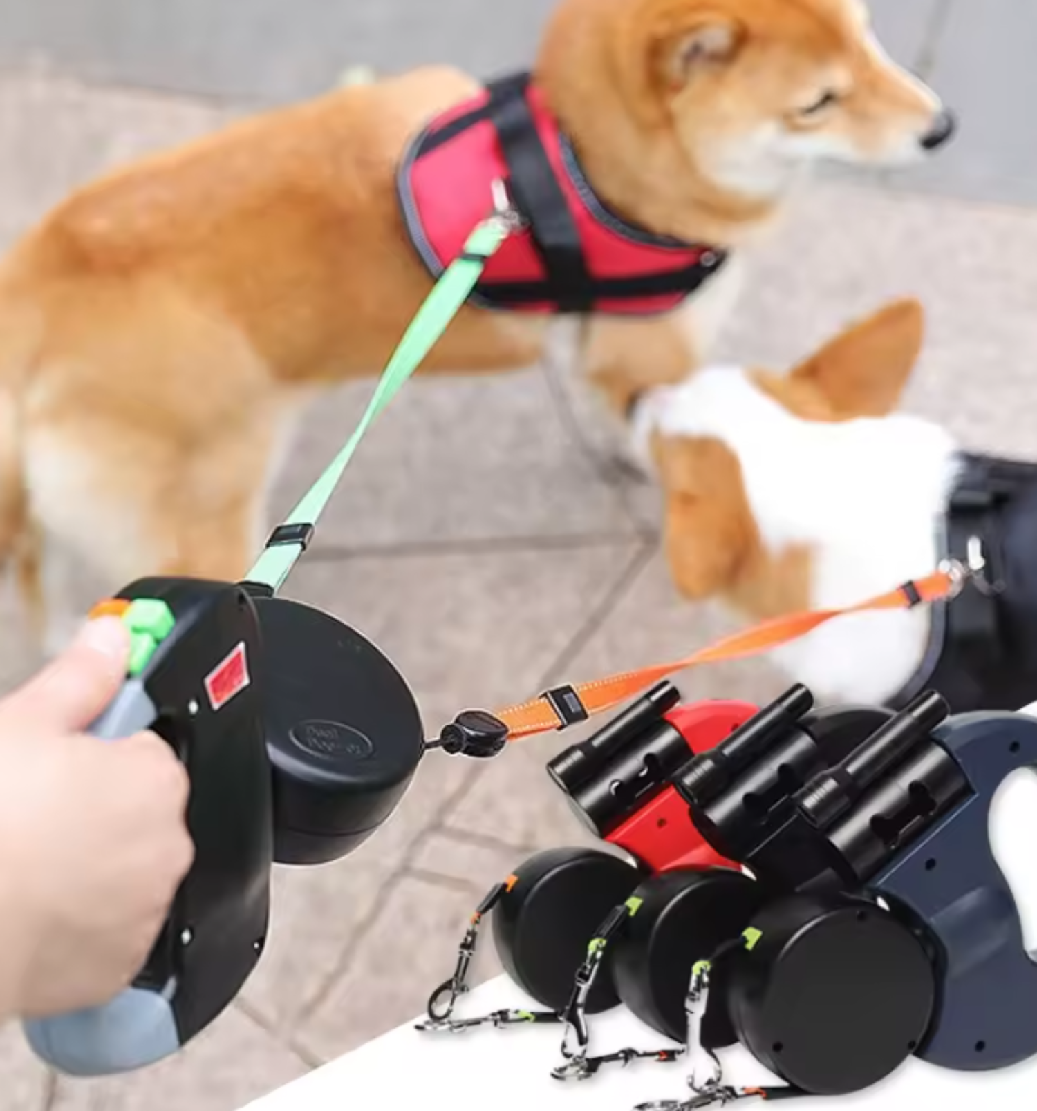 Dual Retractable Dog Leash with Reflective Coupler